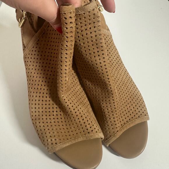 Sam Edelman Brown Perforated Peep Toe Easton Booties Size 8.5 - Picture 5 of 10